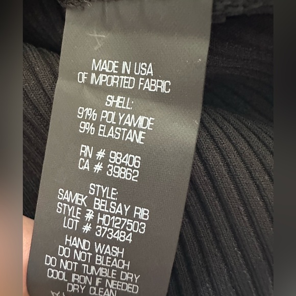 Theory black tank, size large - Picture 6 of 8